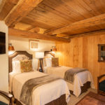 gallery-bed-and-breakfast-jackson-hole-rooms-rates-gunslinger-suite-img5-bed-and-breakfast-jackson-hole