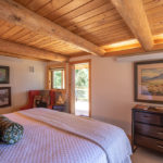 gallery-bed-and-breakfast-jackson-hole-rooms-rates-wrangler-room-img2-bed-and-breakfast-jackson-hole